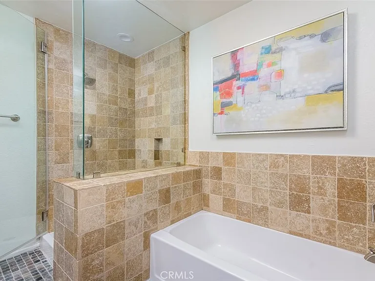 3333 Primera Ave #B — Photo 16