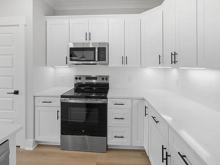 710 Dale Pl #3 — Photo 12