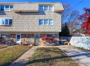 75 Zoe St, Staten Island, NY 10305