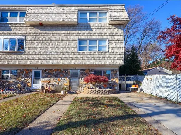 75 Zoe St, Staten Island, NY 10305