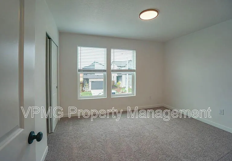 1605 NE 180th Ave — Photo 23