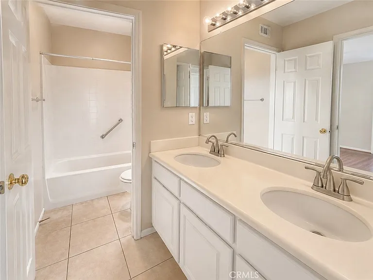 11625 Maynard Ave — Photo 13