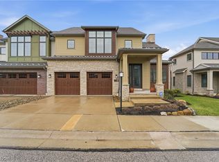 2440 Edgewood Trce, Pepper Pike, OH