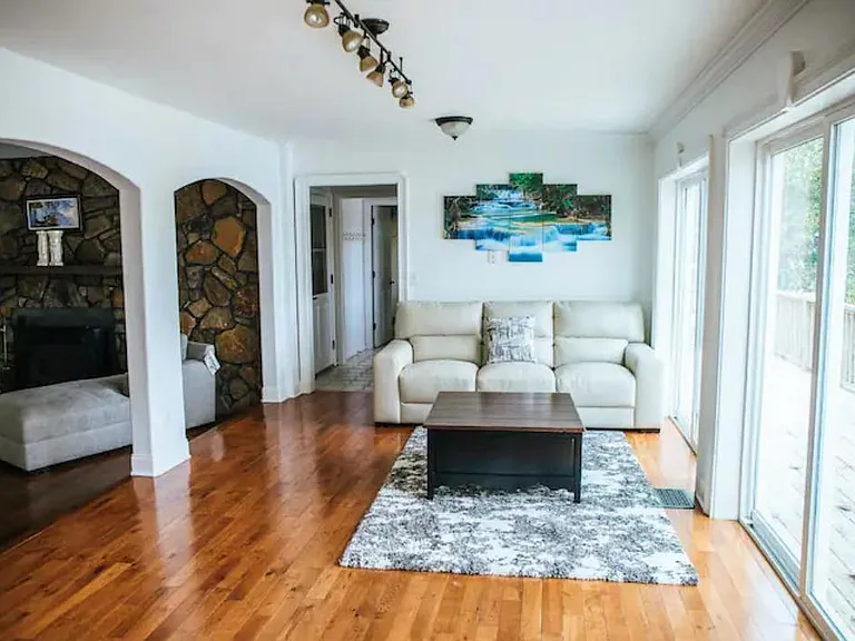 1932 Lake Lucerne Dr — Photo 6