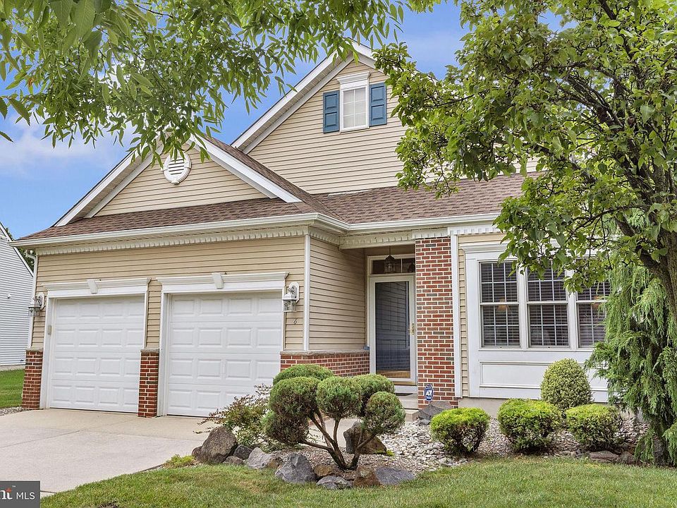 1st image of 6 Ridgway Dr