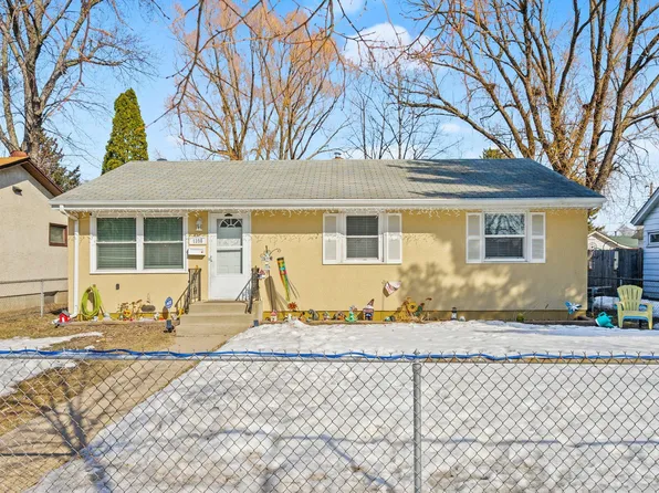 1398 Marion St, Saint Paul, MN 55117