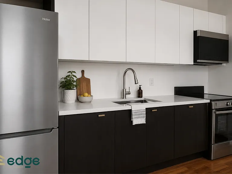 2178 Bergen St #4H — Photo 2