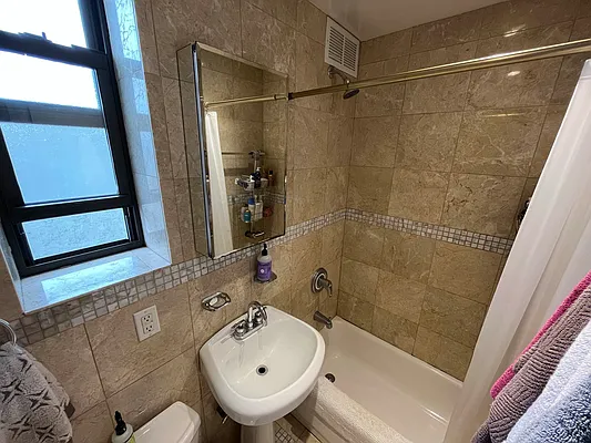 Rented by Living New York | media 6