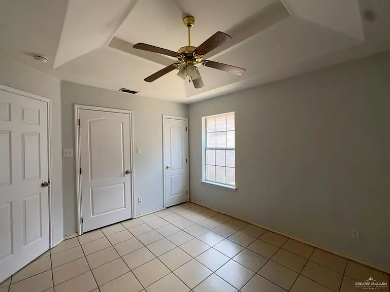 1107 S Palm Dr #4 — Photo 11