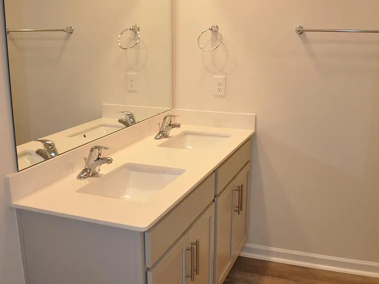 311 David Hill Dr #17 — Photo 20