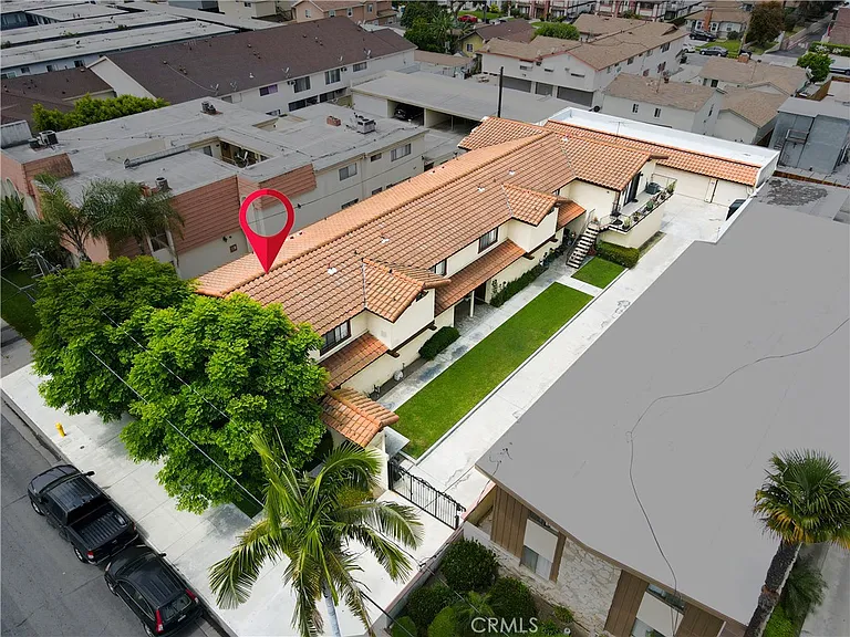 10355 La Reina Ave #A — Photo 21