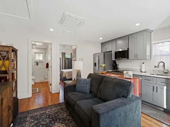 923 Franquette Ave, Santa Rosa, CA 95405