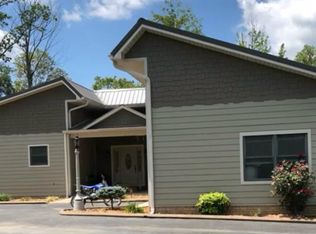 130 Twin Oaks Ave, Albany, KY 42602