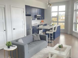 101 Pinhey St #401, Ottawa, ON K1Y1T7