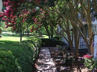 104 Quailview Dr, Chapel Hill, NC 27516