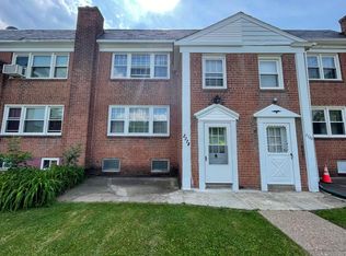 2778 W Country Club Rd FLOOR 2, Philadelphia, PA 19131