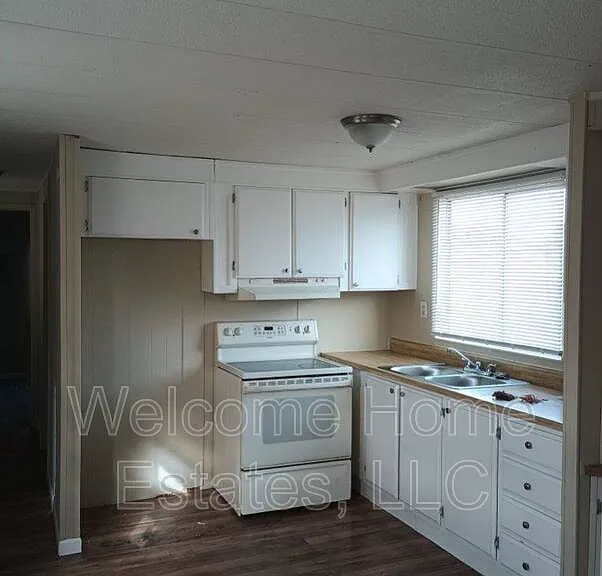 3311 N Flowing Wells Rd #7 — Photo 2