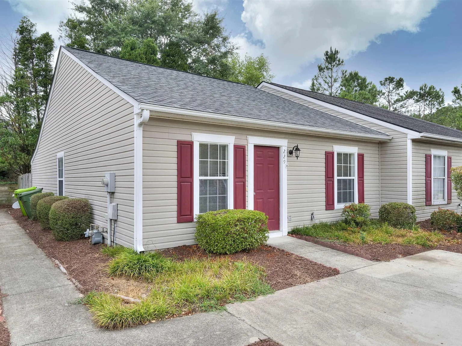 2 bed, 1100 sqft, $1,450 — Photo 4