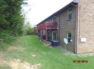 1590 Illinois Rd APT 6, Radcliff, KY 40160
