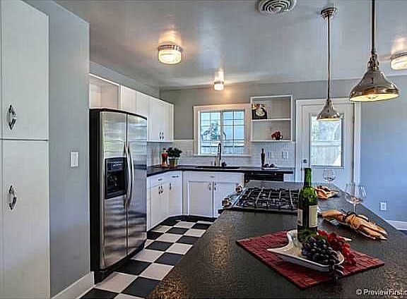 4th image of 4840 Baylor Dr