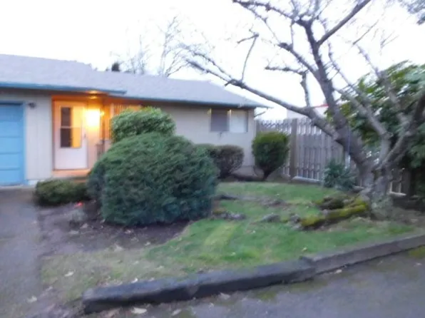 smid01*, 3880 Auburn Rd NE #3896, Salem, OR 97301