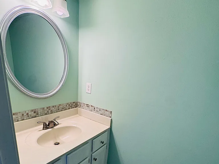 3901 Quartz Ln — Photo 21