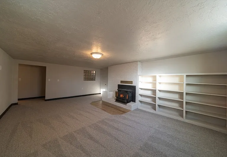 480 E 200 N #2 — Photo 5