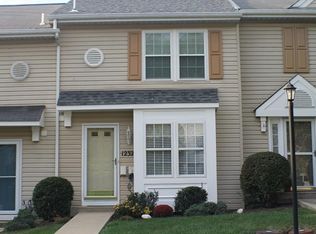 1232 Meadowbrook Dr, Canonsburg, PA