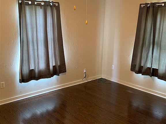 4th image of 502 E Lion Dr