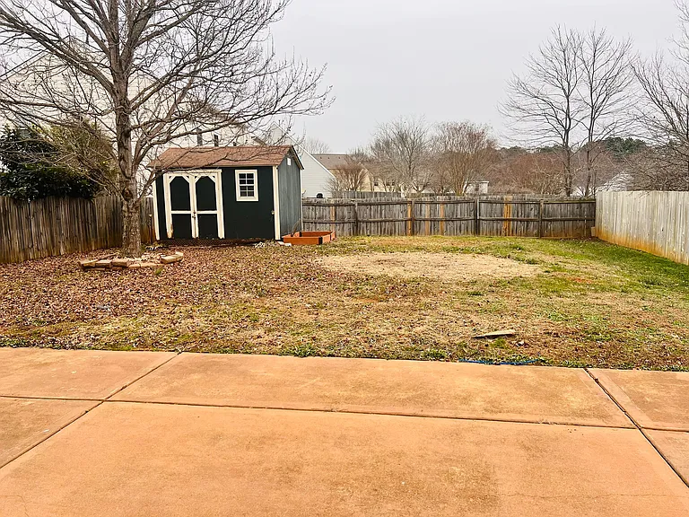 105 Charing Pl — Photo 34