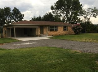 317 Crow Mountain Rd, Russellville, AR 72802