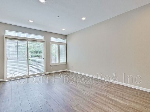 3rd image of 505 Porpoise Bay Ter APT B