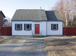 1270 Woodstock Dr, Palmer, AK 99645