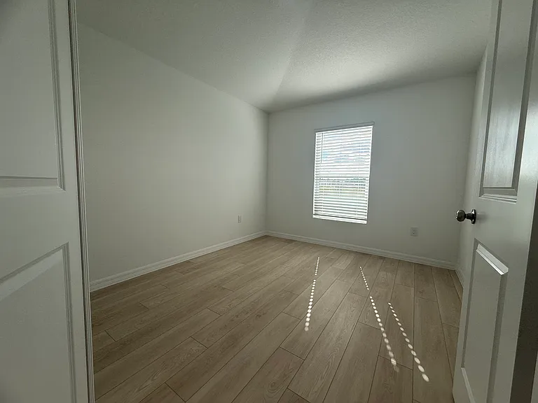 5465 San Pietro Dr — Photo 12