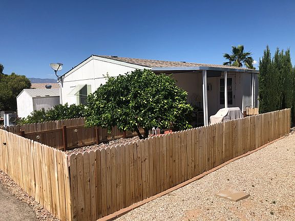 Fenced Yard & Patio