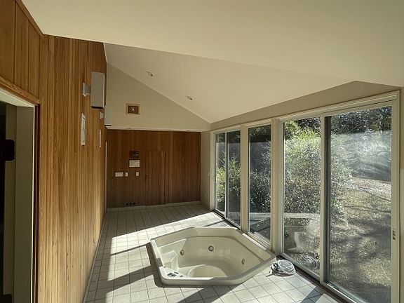 5th image of 5 Harrington Ln