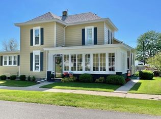 906 White St, Clay City, IN