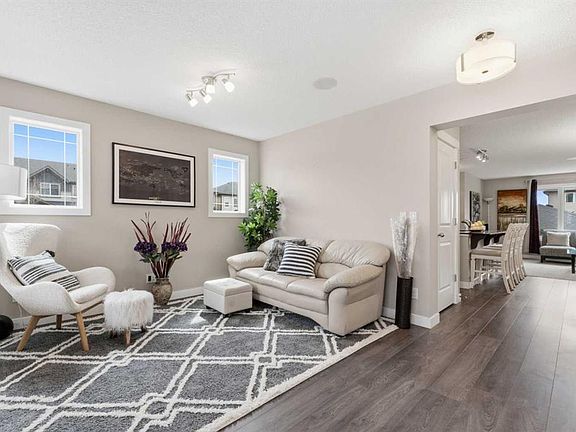 5th image of 7 E Skyview Ranch Ln NE