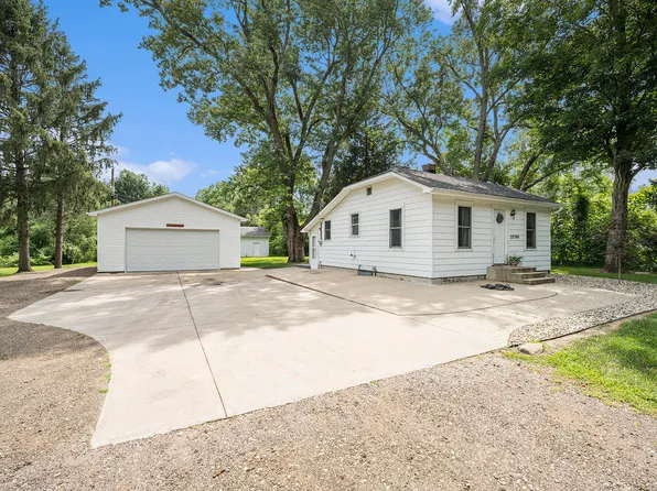 27599 County Road 364, Mattawan, MI 49071