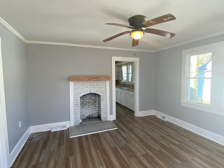 704 Blair St — Photo 3