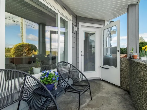 690 Colwyn St #1F, Campbell River, BC V9W 2X1