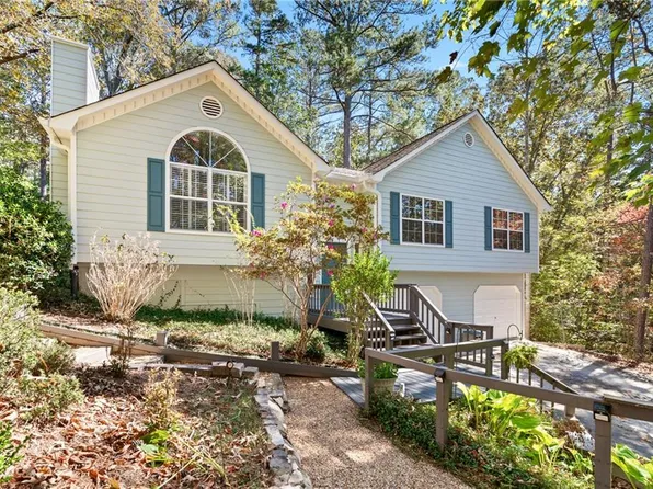 1009 Harbor Ct, Woodstock, GA 30189