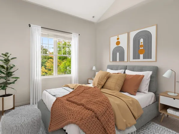 302 Kent Place, Newmarket, NH 03857