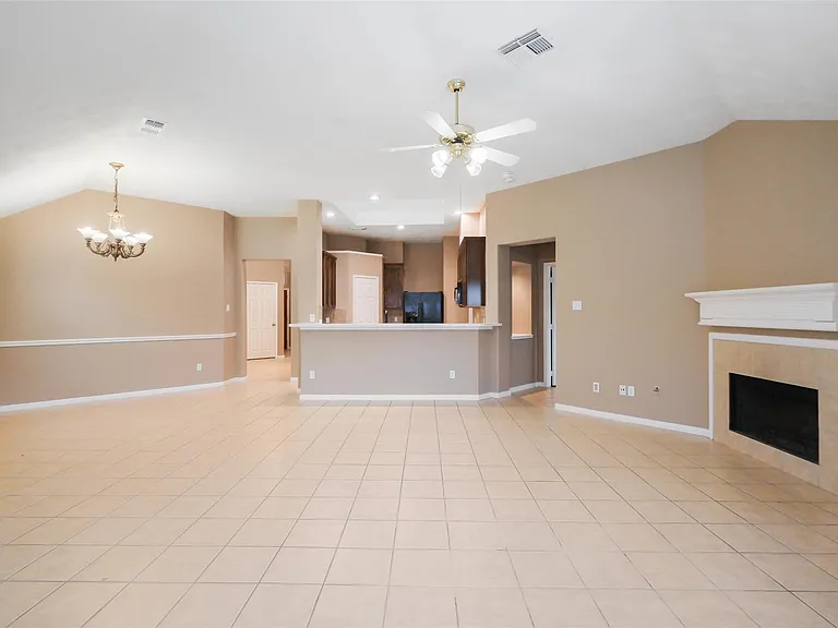 2610 Easton Springs Ct — Photo 5