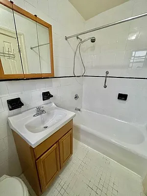 Rented by Keller Williams NYC | media 18