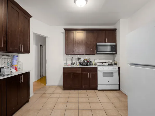 133 Sunnyside Avenue image 3 of 9