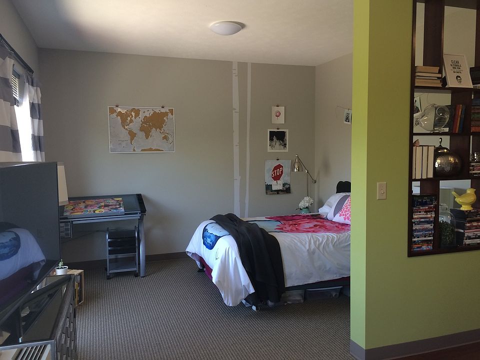 1st image of 3535 Holdrege St #304E