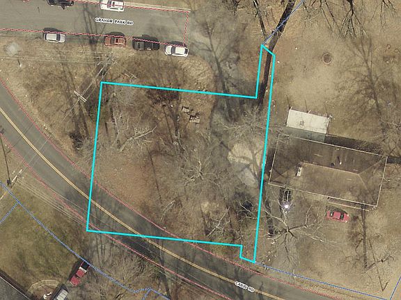 5th image of 18299 Cabin Rd