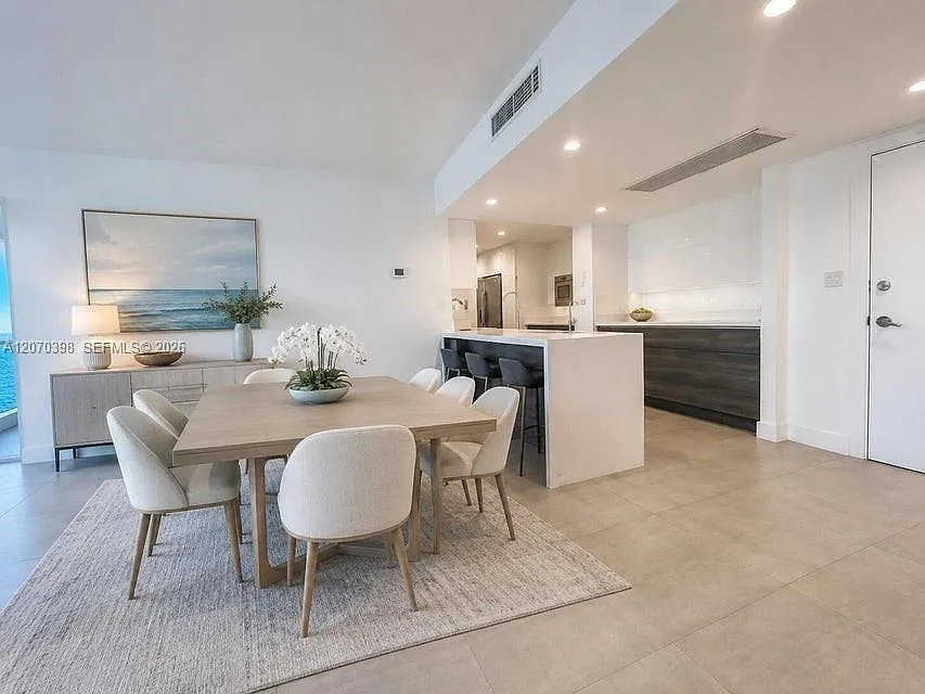 The Carriage House Condo — Photo 2