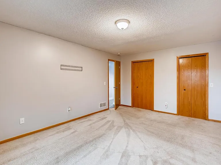 12758 Edgewater Path — Photo 10